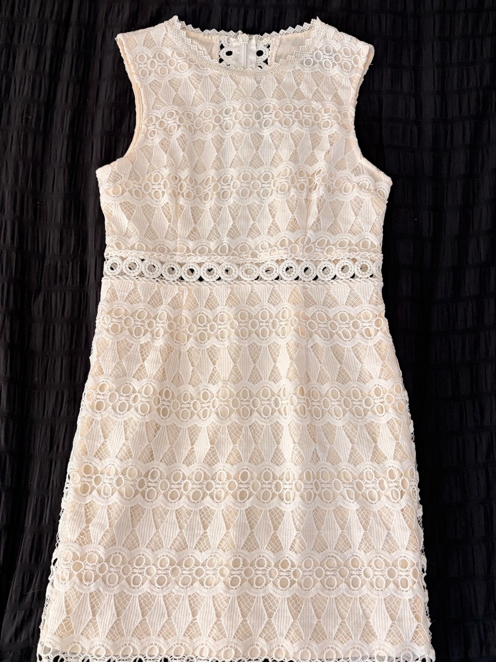 White/Cream Lulus Mini dress with frills